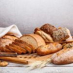 Búza vagy fehér kenyér: a táplálkozási szakértő elmagyarázza, melyik az egészségesebb Búza vagy fehér kenyér: a táplálkozási szakértő elmagyarázza, melyik az