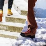 Hogyan kerüljük el a csúszós cipőt jégen: egy egyszerű, praktikus hack Hogyan kerüljük el a csúszós cipőt jégen: egy egyszerű, praktikus